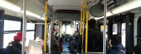 CTA Bus 146 is one of Posti che sono piaciuti a Robert.