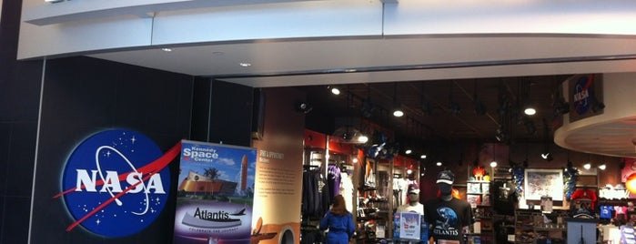 Kennedy Space Center Store is one of Orlando - Compras (Shopping).