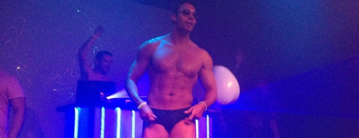 sexy's club is one of ElJohNyCe 님이 저장한 장소.