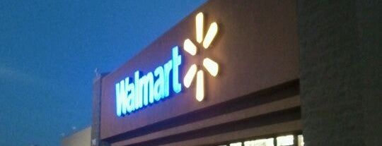 Walmart Supercenter is one of Tempat yang Disukai colleen.