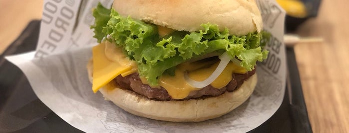 Teddy's Bigger Burger is one of CentralPlaza Pinklao 2015 -EAT.