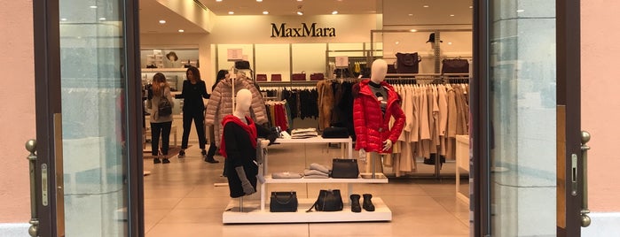 Max Mara is one of Begoñaさんのお気に入りスポット.