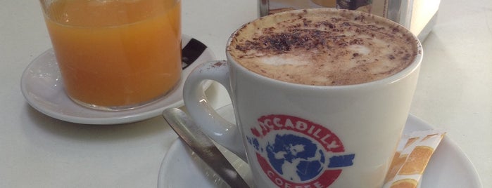 Piccadilly Coffee Girona is one of Cafes para ir con bb❤.