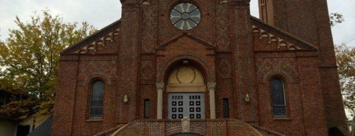 St. Margaret Mary is one of justinstoned'in Beğendiği Mekanlar.