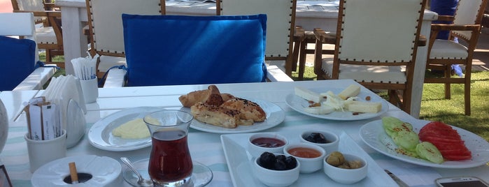 Mozart Cafe is one of Bodrum.
