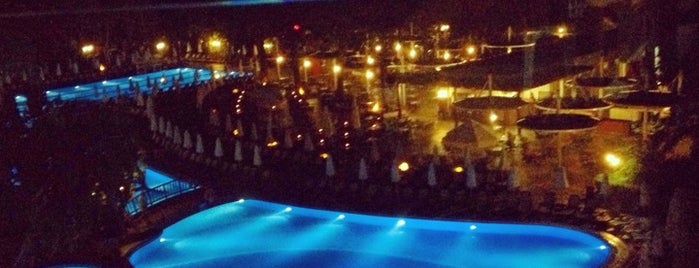 Kumköy Beach Resort Hotel & Spa is one of Lieux qui ont plu à Zahide.