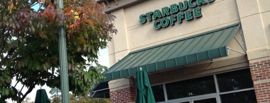 Starbucks is one of Gespeicherte Orte von Sarah.