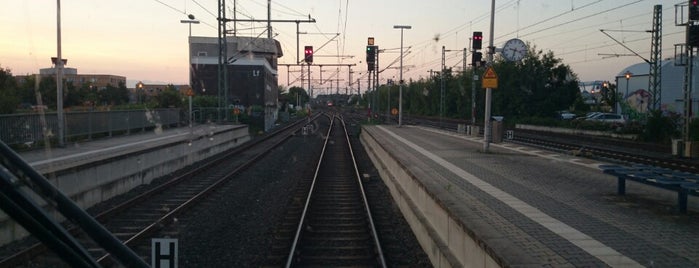 Bahnhof Langen (Hess) is one of Bf's Rhein-Main.