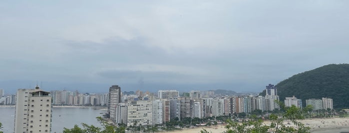 Mirante Niemeyer is one of Nice places in São Vicente.