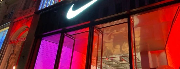 Nike Beyoğlu is one of douchebag.