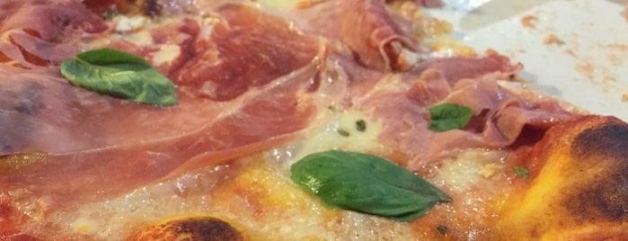 Le Cantine del Pisacane is one of √ Best PIZZAs in GENOVA.