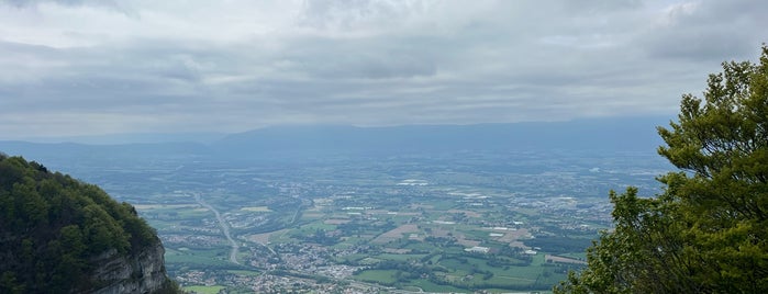 Le Salève is one of Lieux qui ont plu à Rob.