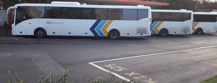 Autóbusz-állomás is one of 1.