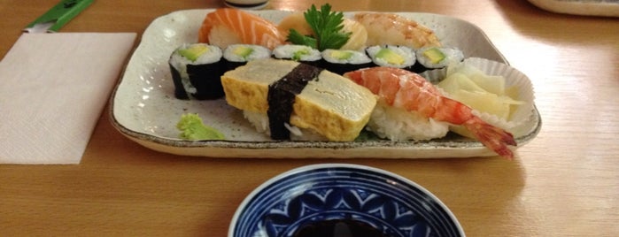 Okuyama No Sushi is one of สถานที่ที่ Alíz ถูกใจ.