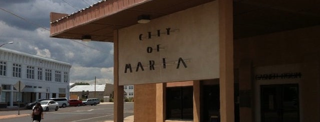 Pizza Foundation is one of Marfa.
