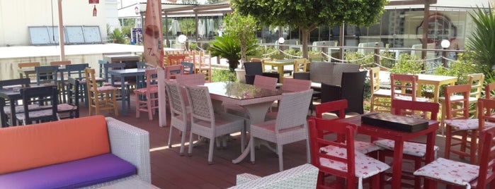 Captain's Cafe is one of Yerler - Antalya.