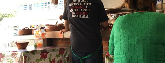 Tacos de guisados "Las Delicias" is one of Víctor'un Beğendiği Mekanlar.