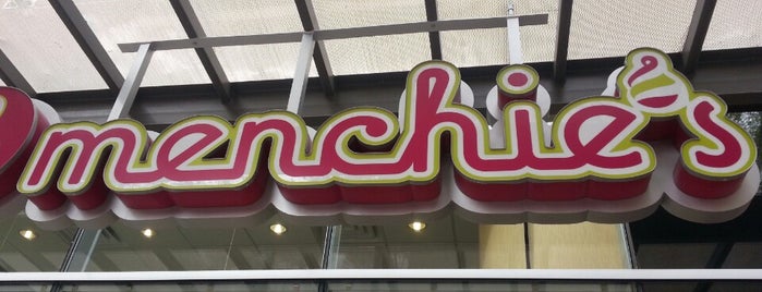 Menchie's is one of Marshieさんのお気に入りスポット.