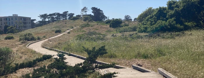 Mountain Lake Trail is one of SF Trails & Overlooks.