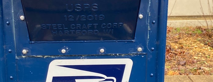 US Post Office is one of Lugares favoritos de Terri.