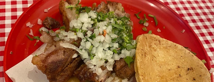 Tacos El Guss is one of taquerías.