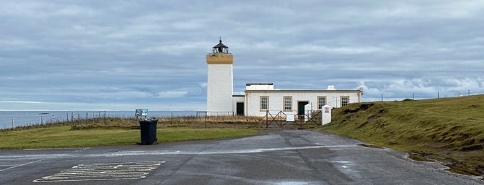 Duncansby Head Lighthouse is one of Castle-Trail.