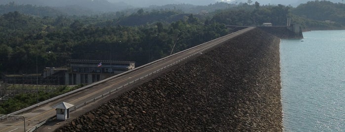 Ratchaprapa Dam is one of Surat Thani-Nakhon Sithammarat.