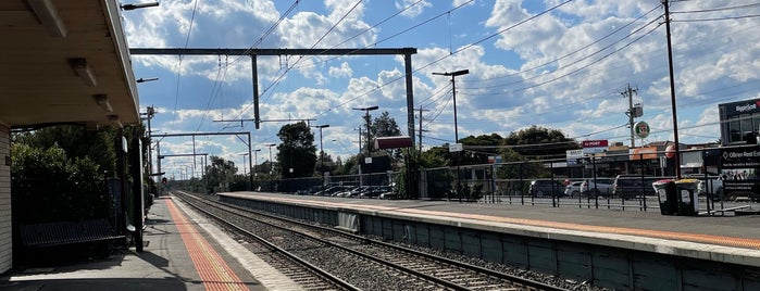 Aspendale Station is one of Melbourne Train Network.