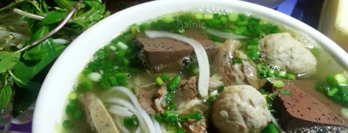 Bún bò Huế Hùng Lâm is one of noodle.