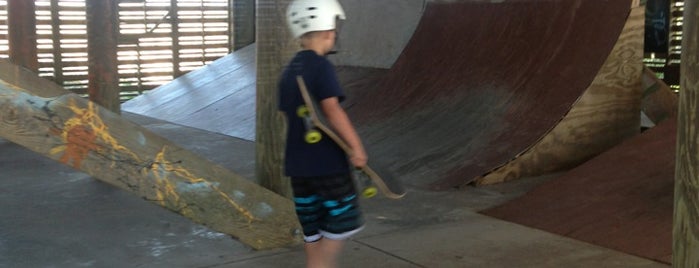 Ocean Lakes Skate Park is one of Beach Places.