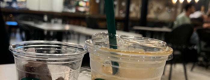 Starbucks is one of ECE'nin Beğendiği Mekanlar.