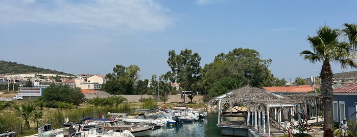 Alaçatı Port Marina is one of İzmir sayfiyeleri.