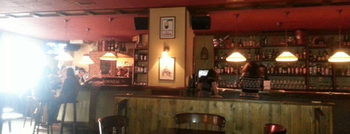 The St. Georges Pub is one of Mis bares habituales para ir de tranqui.