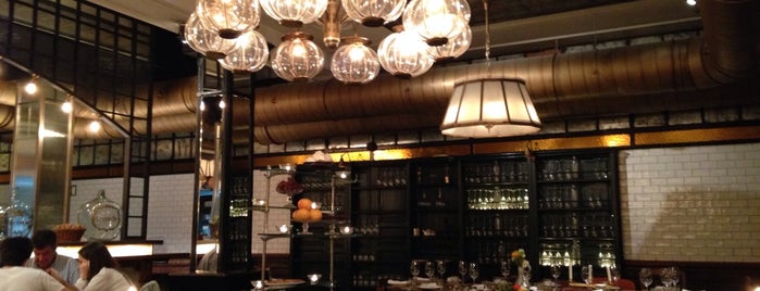 Toto Restaurante & Wine Bar is one of Restaurantes de Moda · GROOM&BOOM.