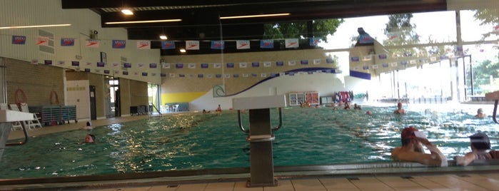 Piscine Communale is one of สถานที่ที่ Stéphane ถูกใจ.