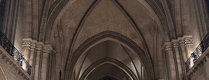 Cathédrale Saint-Maurice is one of Angers.