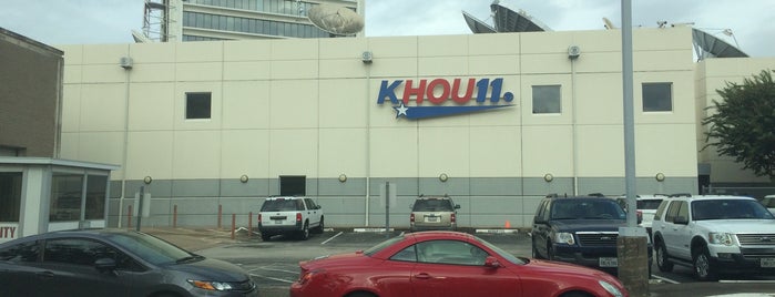 KHOU 11 is one of Aimeeさんのお気に入りスポット.