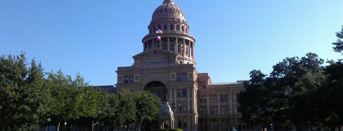 Texas State Capitol is one of สถานที่ที่ Vlad ถูกใจ.