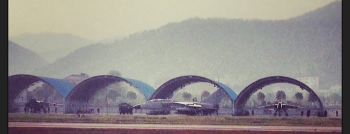 Yiwu Airport (YIW) is one of Shank’s Liked Places.