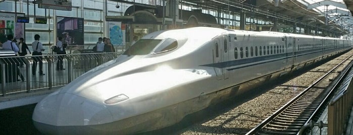 Shinkansen Platforms is one of JR京都駅.