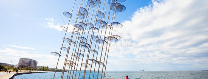 Thessaloniki Seafront is one of Locais curtidos por Yiannis.