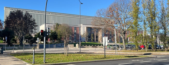 Biblioteca Nacional de Portugal is one of Lisboa.