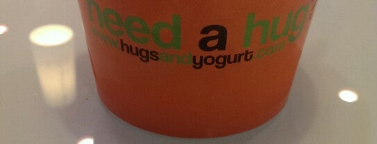 Hugs & Yogurt Cafe is one of Lugares guardados de Mil.