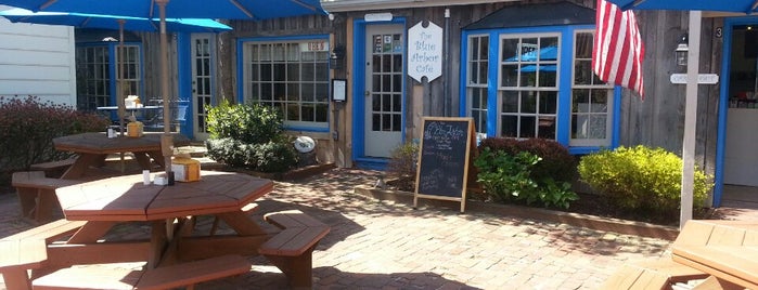 The Blue Arbor Cafe is one of Eric 님이 저장한 장소.