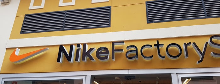 Nike Factory Store is one of Zapas.