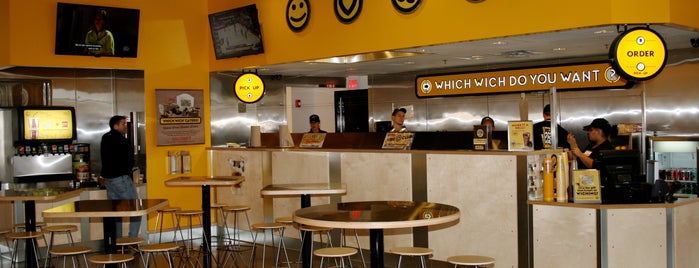 Which Wich? Superior Sandwiches is one of Tempat yang Disukai Julie.