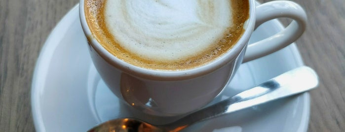 Rococo Coffee Roasting is one of Lugares favoritos de Karthik.