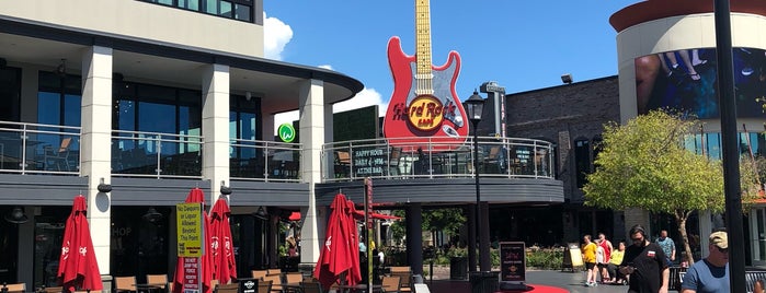 Hard Rock Cafe Myrtle Beach is one of Lugares favoritos de Mike.