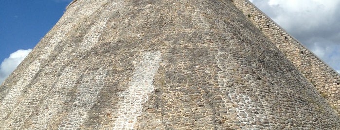 Pirámide del Adivino is one of Sitios Internacionales.