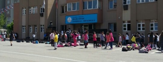 Bilge Soyak İlkögretim Okulu is one of Ersoy'un Beğendiği Mekanlar.